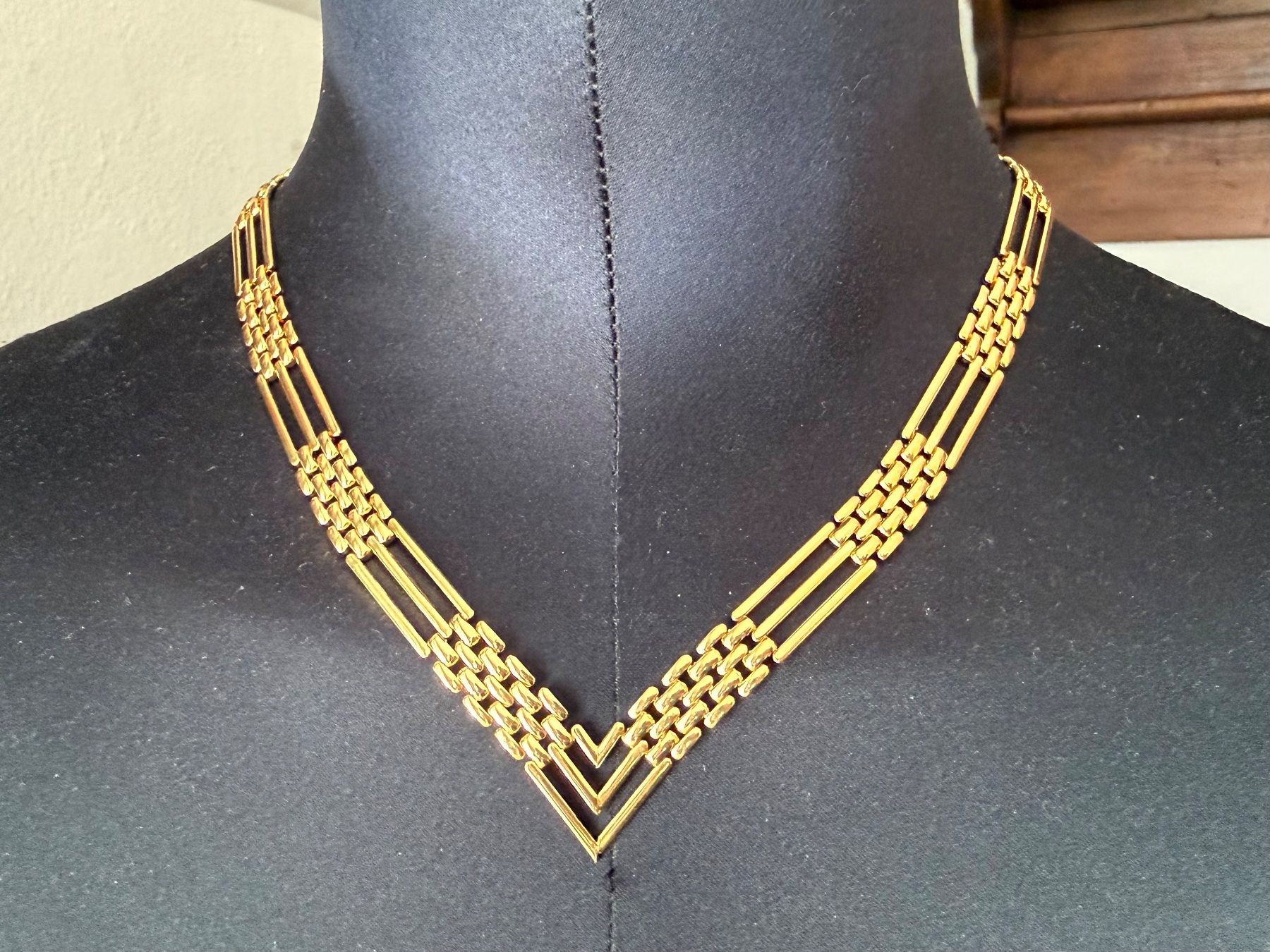 Catenine: Vintage Halskette Goldfarbe – Usato da Lamone venduto da LaCantinaMagica