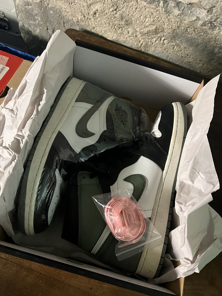 Jordan Scarpe da uomo: Air Jordan 1 High – Usato da Zürich venduto da Realvintagesale 4