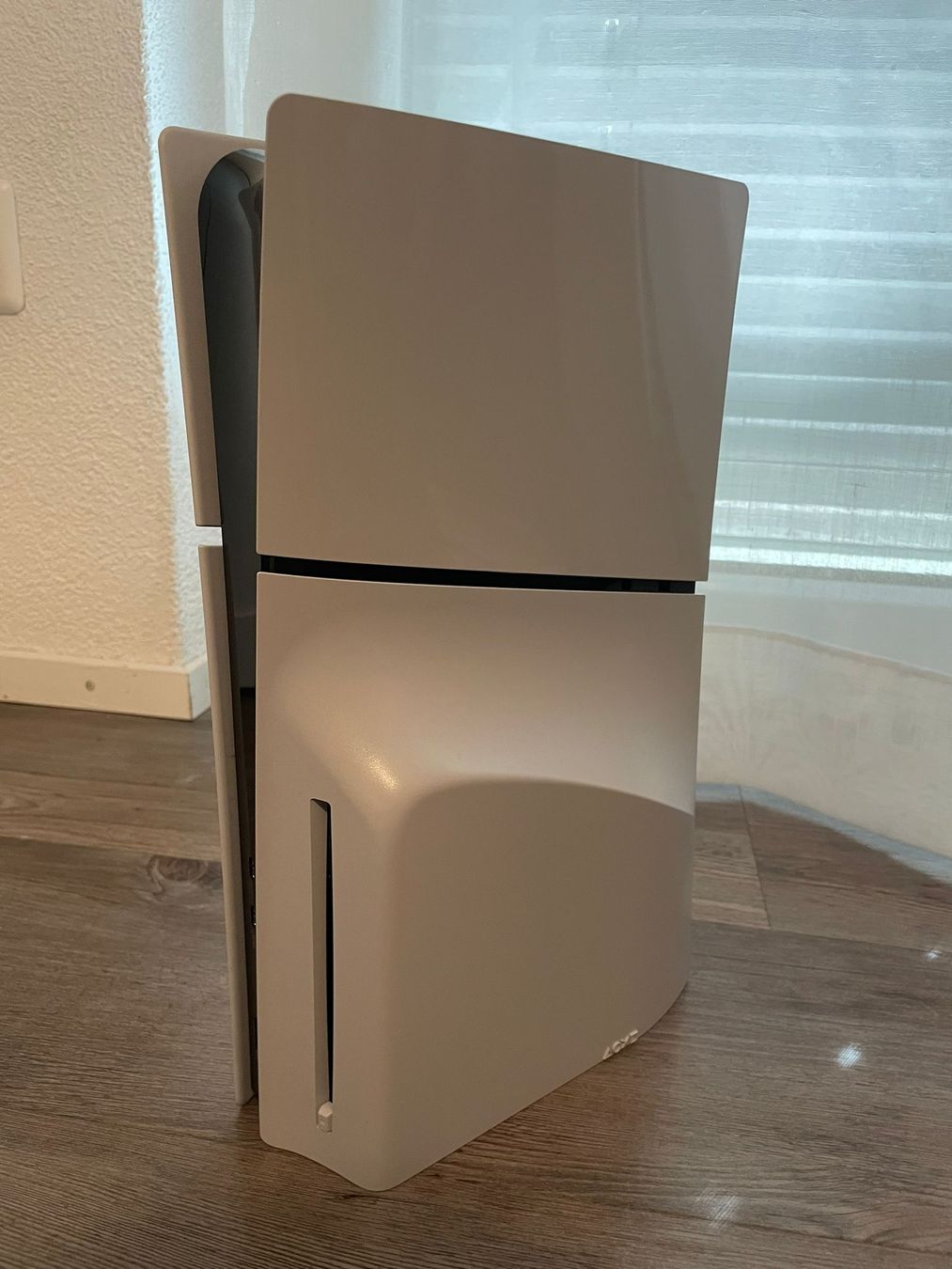 Sony Konsolen: PS5 mit 2 Controller und insgesamt 9 Spiele – Gebraucht aus Möriken AG von Hotrod81 1