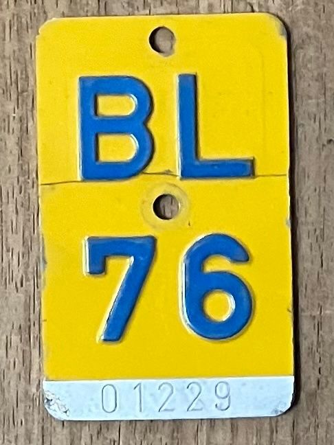 Schilder: BL 76 - TÖFFLINUMMER - MOFASCHILD - PLAQUE DE MOFA - BL 76 – Gebraucht aus Basel von lagavulin02