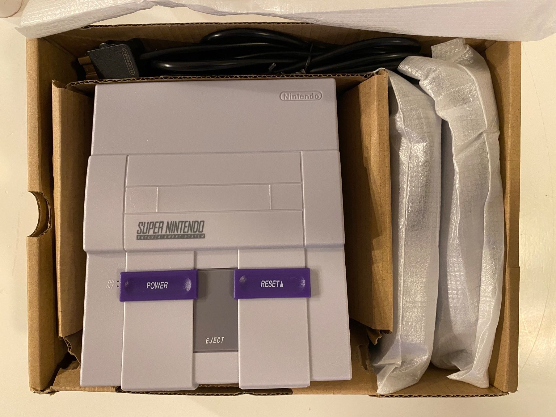 Nintendo Giochi: SNES Classic Konsole originale amerikanische Version – Usato da Zollikerberg venduto da ant_r6q7 2