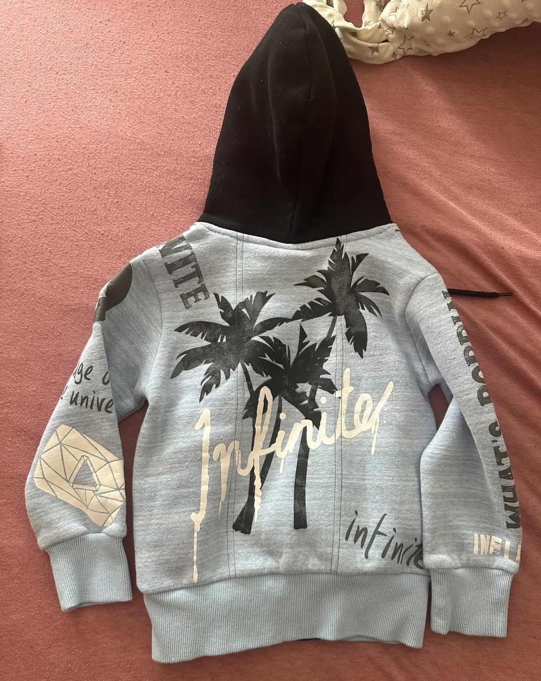Maglioni & Felpe: Hoodie Infinite – Usato da Dürrenroth venduto da tvy_bh56 2
