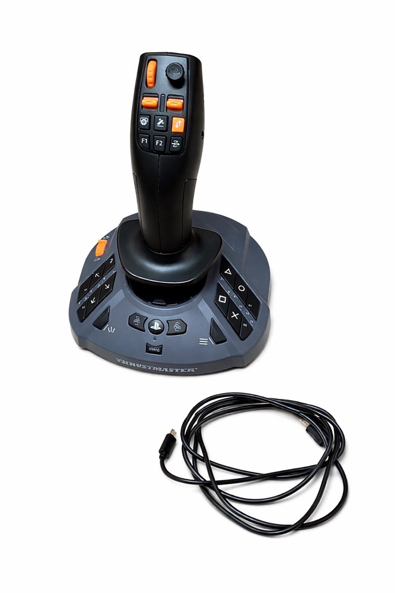 Thrustmaster Controller: Thrustmaster Farmstick- Präzise Steuerung! – Usato da Unterwasser venduto da japs01 1