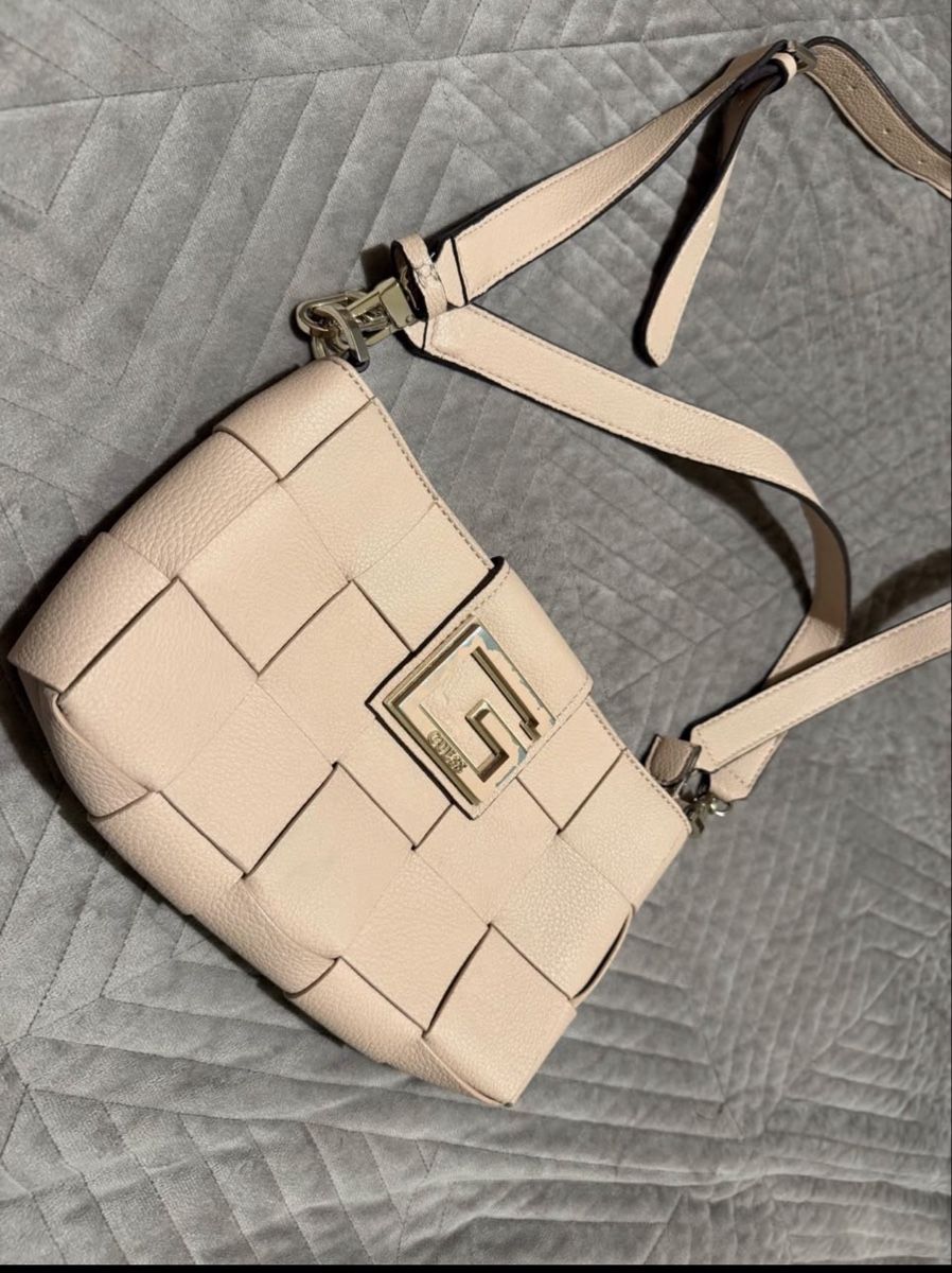 Guess Sonstige Kleidung & Accessoires: 4 Sacs à main – Gebraucht aus Petit-Lancy von vje_q7qb 6