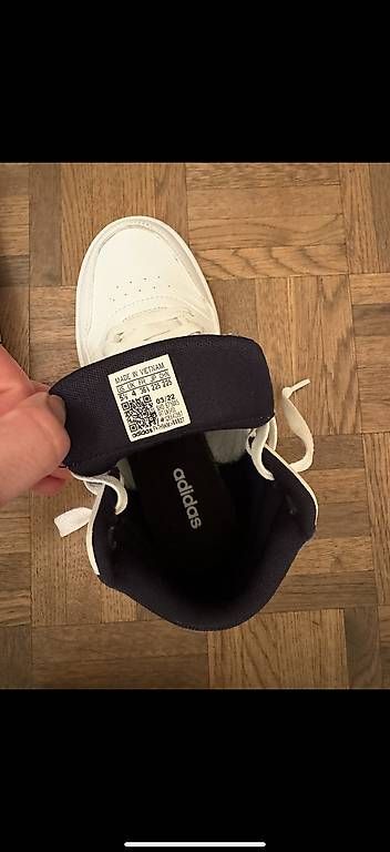 Herrenschuhe: Adidas Sneakers Grösse 36.5 – Gebraucht aus Chur von LeyDi.Lela 1