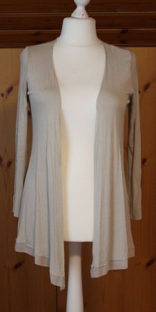 Strick - Jacke mit Voile-Saum beige Gr. L