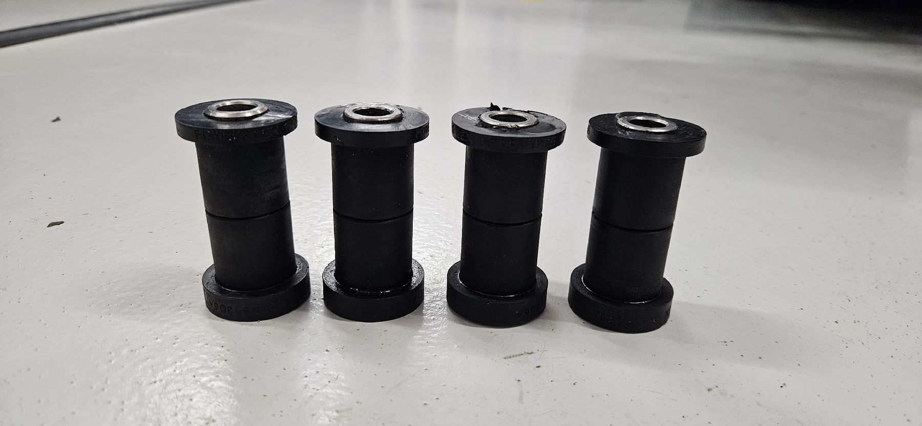 BMW Alle Autoersatzteile: Bmw e30 Powerflex schwarz Hinterachs Lager – Gebraucht aus Flaach von moto64 1