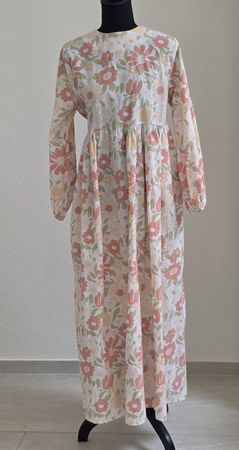 Kleid MANUKA Blumenmuster langarm Grösse M/L 