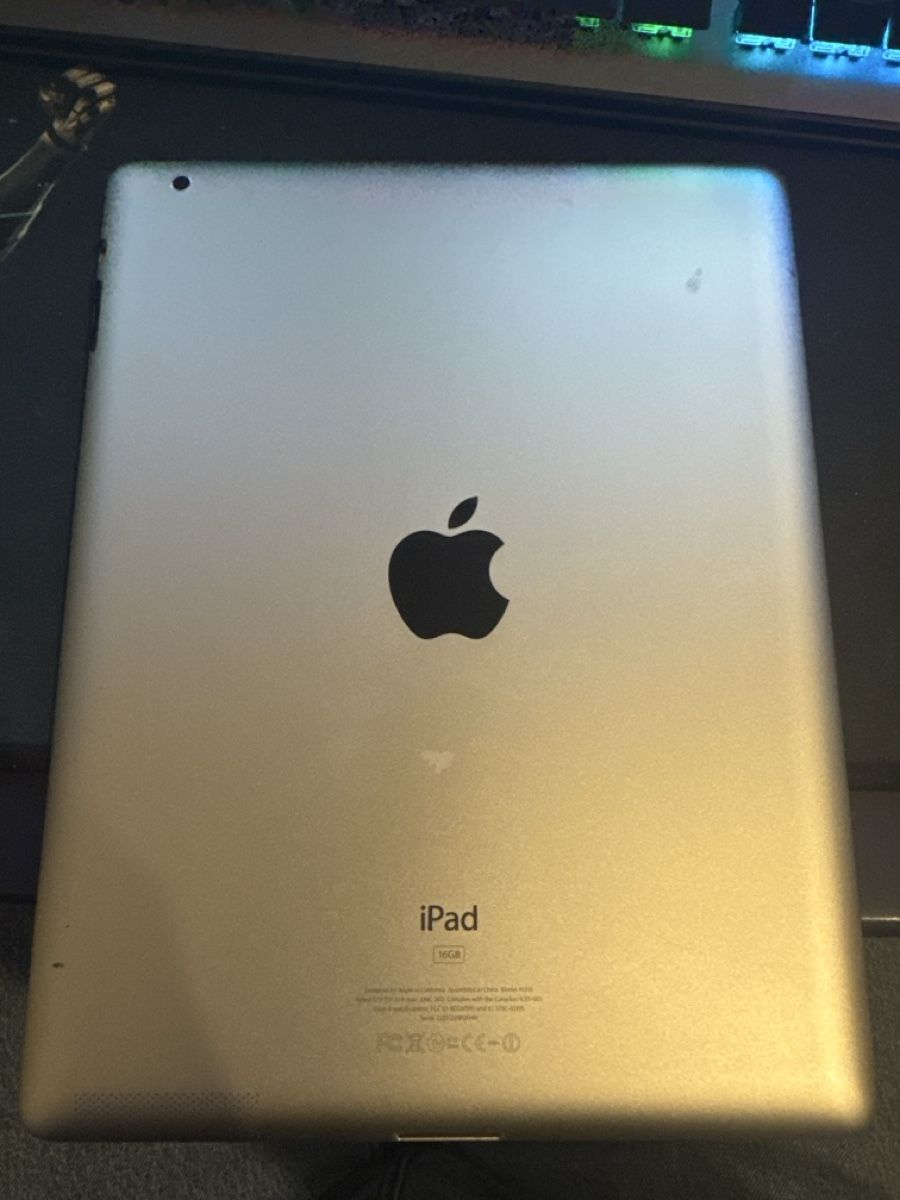 Apple Tablet PC: iPad A1395 – Usato da Baden venduto da noli.r 1