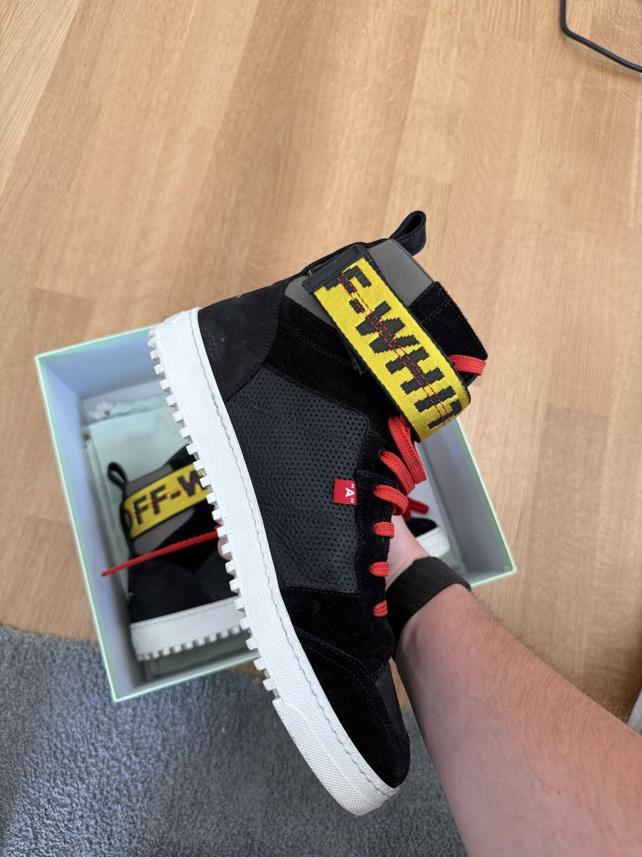 Off-White Scarpe da uomo: Off-White OFF-WHTIE Drilled Leather High Top 'Black'  – Nuovo (secondo la descrizione) da Genève venduto da iry_67wr 3