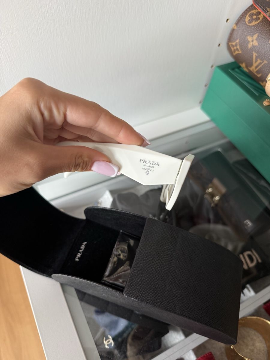 Prada Brillen & Gläser: Prada Brille – Neu (gemäss Beschreibung) aus Mellingen von eli_7hdx 4
