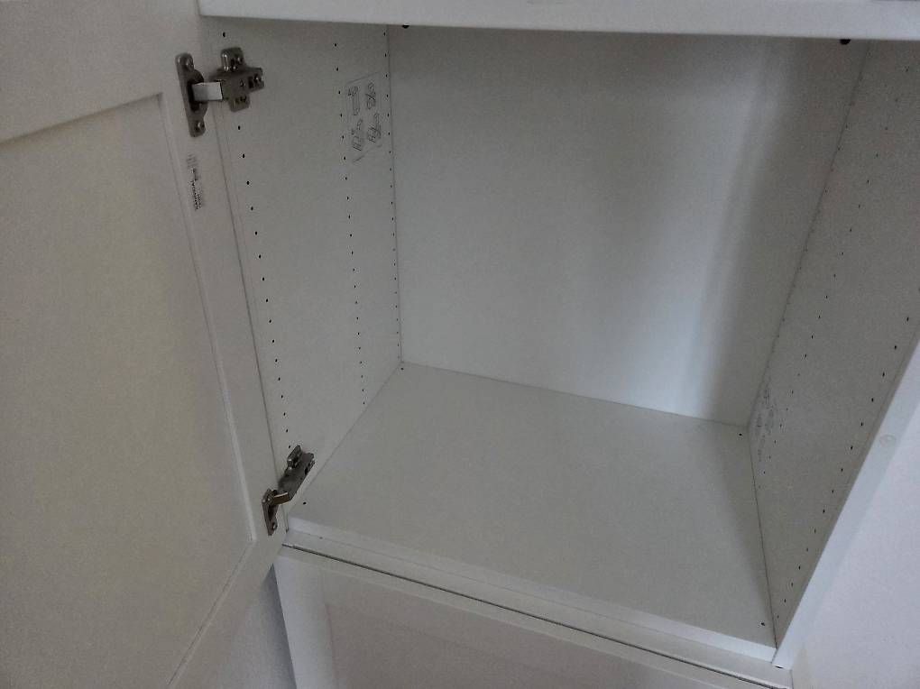 Armadi: IKEA Platsa Korpusse mit Türen – Usato da Oberengstringen venduto da rama.18 1