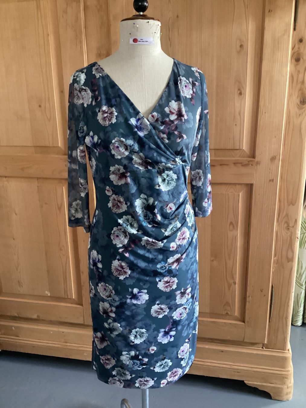 Vestiti: Damenkleid Gr38/40 SWING – Usato da Zürich venduto da orella79