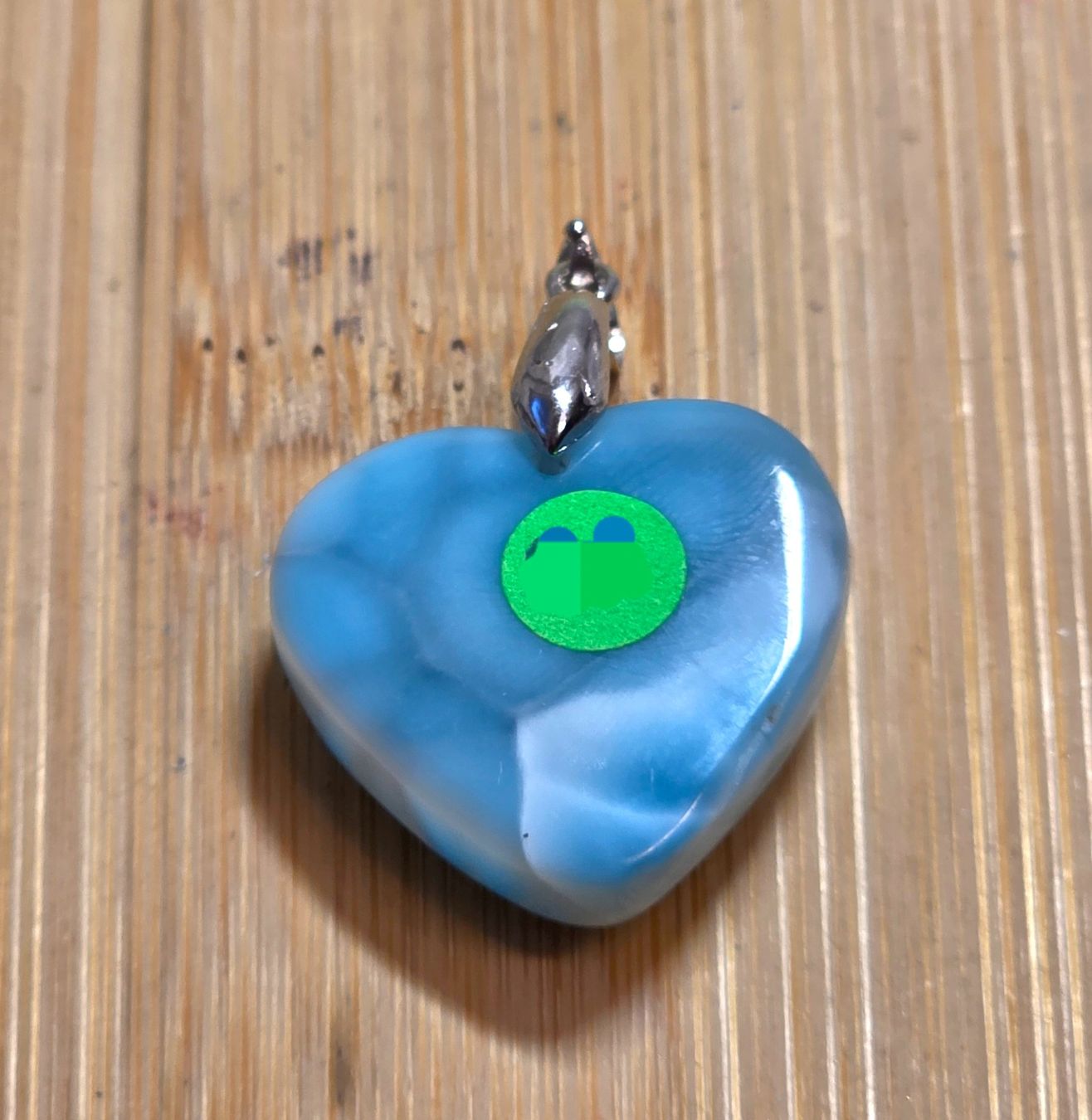 Minerali & Pietre curative: Larimar Herz Anhänger mit Metallöse – Nuovo e nell'imballaggio originale da Matzingen venduto da Shay_Crystalz 1