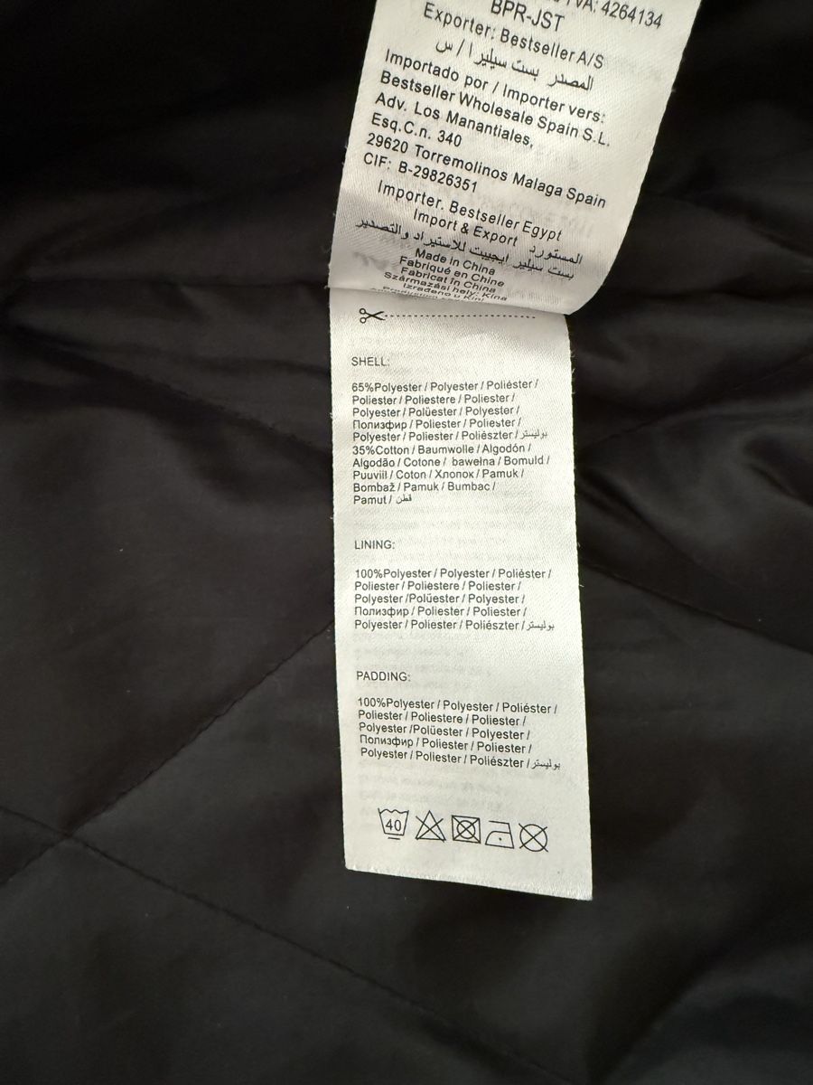 Jack & Jones Giacche: Übergangs-/ Winterjacke Jack & Jones, schwarz, Grösse S – Usato da Aarwangen venduto da flu_si 3