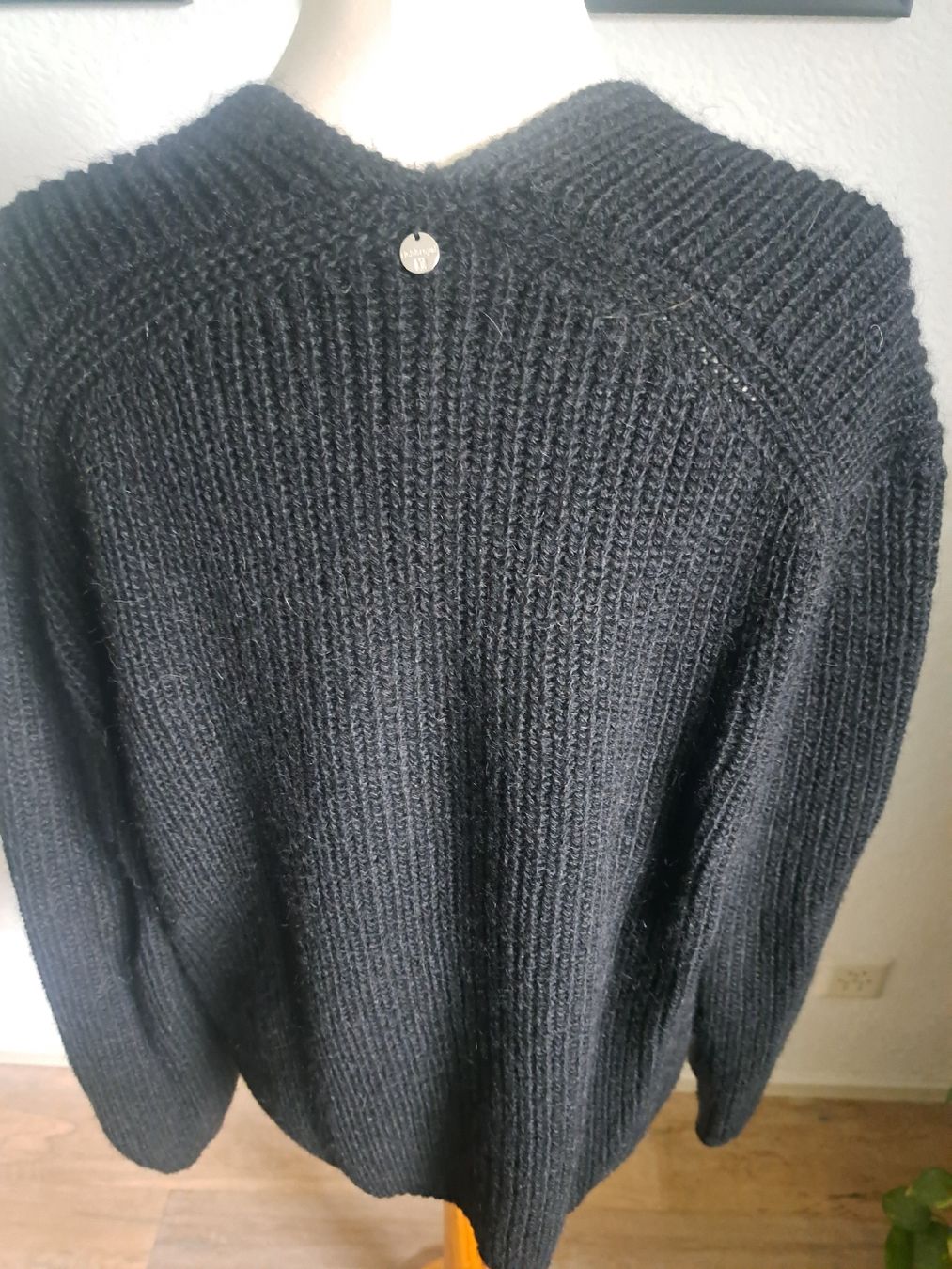 Rich & Royal Maglioni & Felpe: Rich & Royal Damen Pullover schwarz Grobstrick Grösse L – Usato da Kriegstetten venduto da Jakasi 1