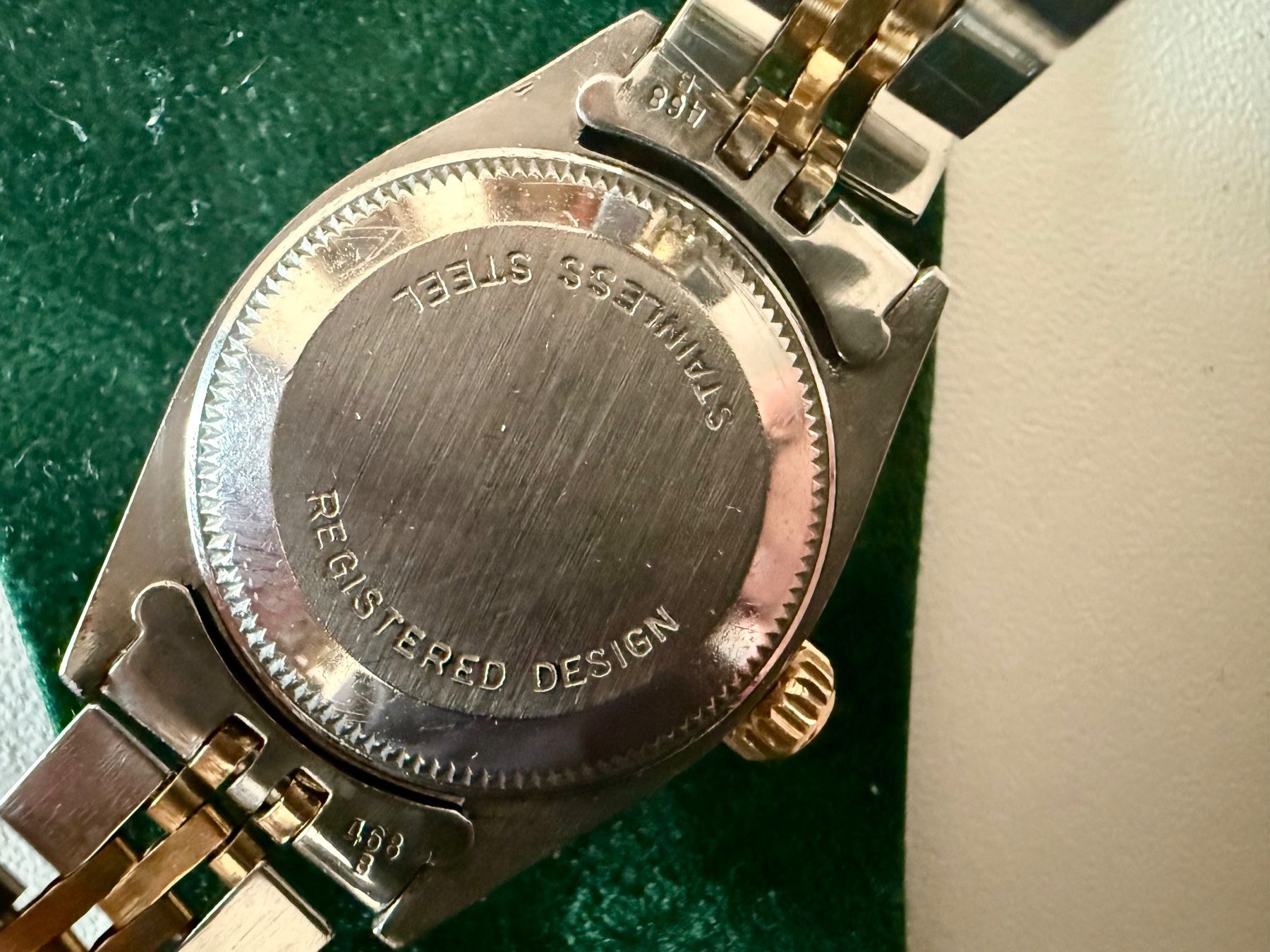 Rolex Orologi: ROLEX Oyster Perpetual 26, Ref. 6917, Automatic, Serviced – Usato da Le Mont-sur-Lausanne venduto da LycaGallery 4
