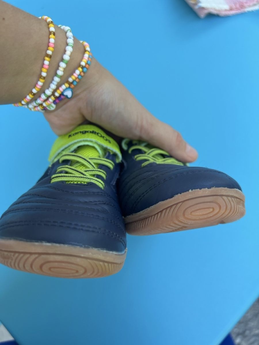 Chaussures garçon: KangaROOS Hallenturnschuhe Grösse 29 – D'occasion à Wallisellen par sarinavs 3