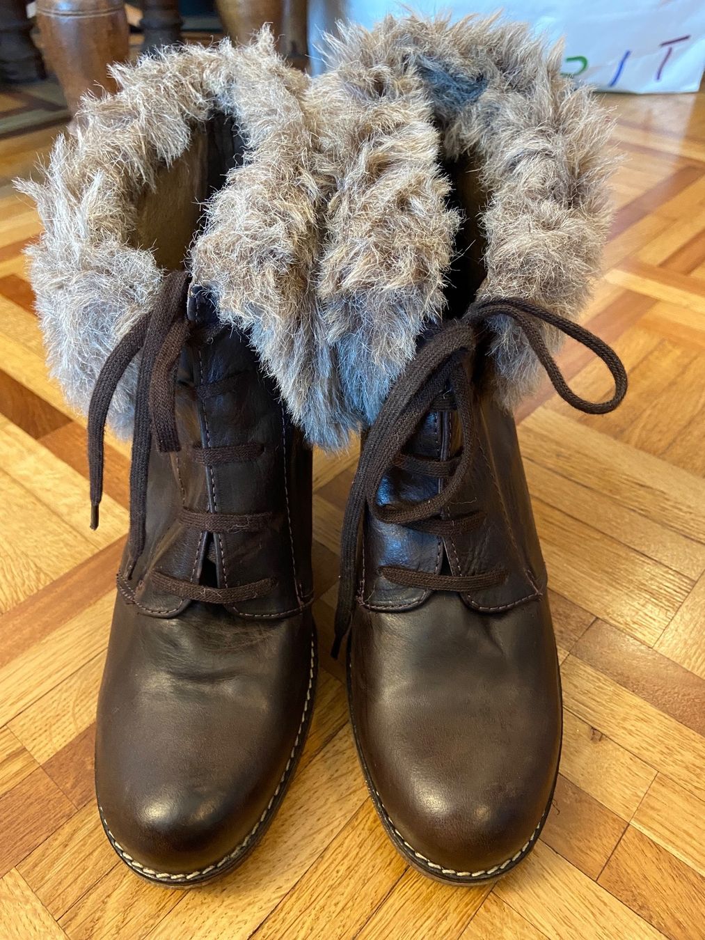 Damenschuhe: Bottines hiver brunes taille 38 – Gebraucht aus Veyrier von Leilazizou 5
