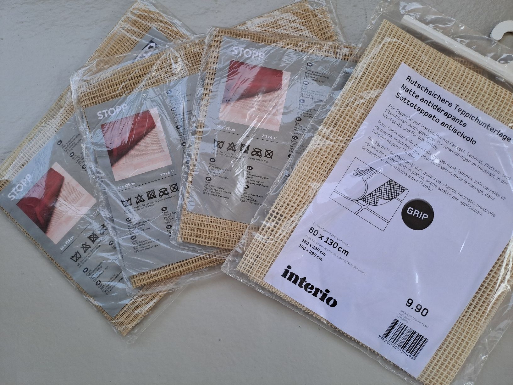Tappeti: 4 Rutschsichere Teppichunterlagen NEU – Nuovo e nell'imballaggio originale da Zürich venduto da ale_nk5w