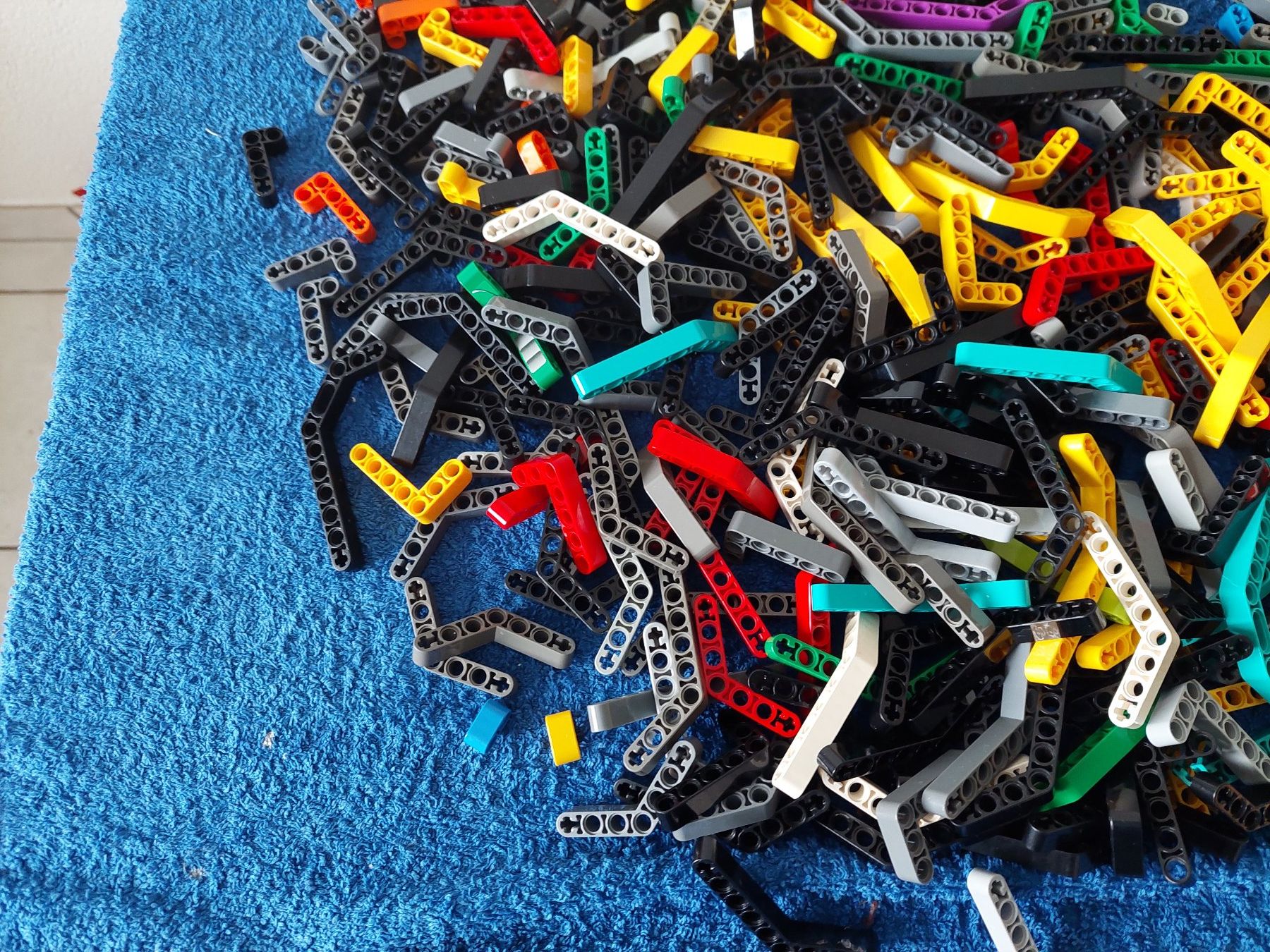 Lego Jeux de construction: Lego Technic Balken ein Sack voll – D'occasion à Altenrhein par schalumpfi 4