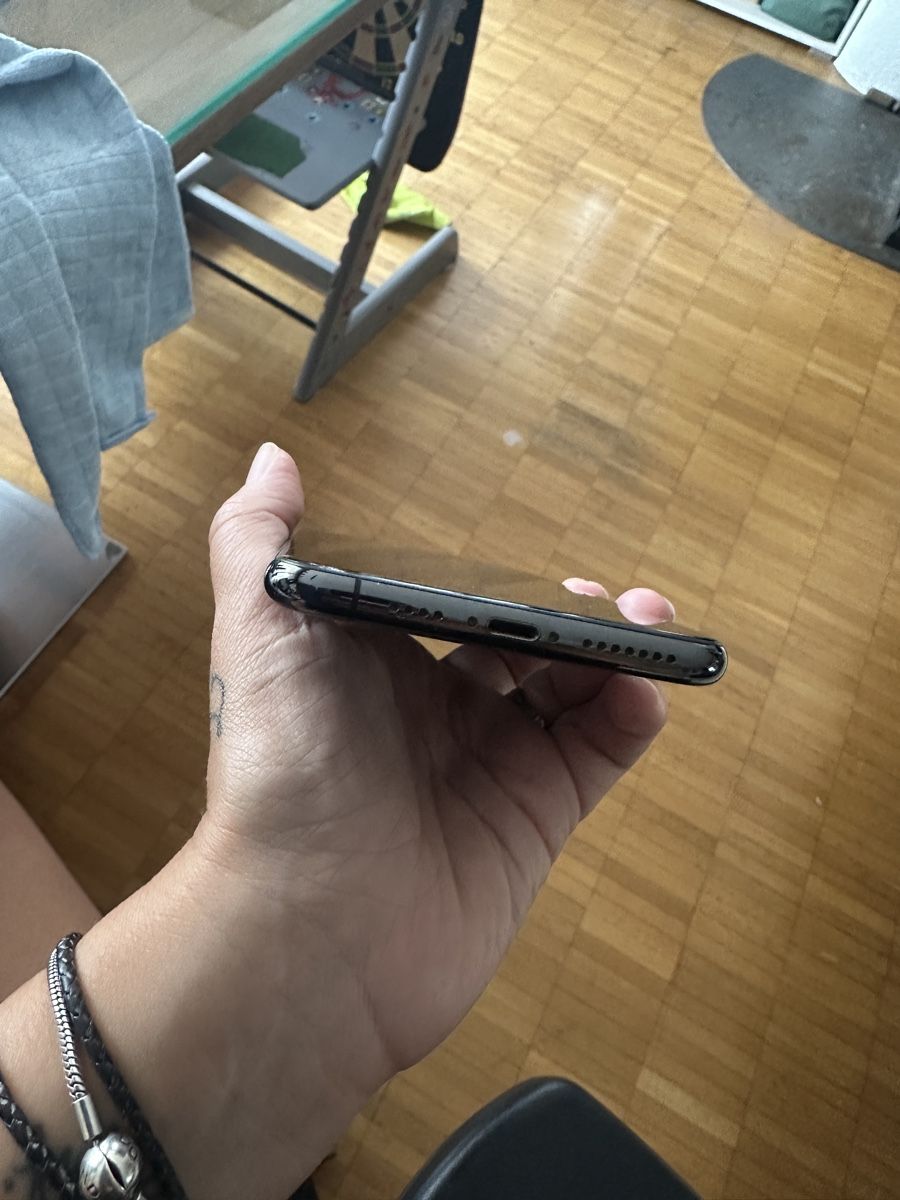 Apple Telefoni cellulari / Smartphones: Iphone 11 Pro 256GB Grey – Usato da Uster venduto da romy-333 3