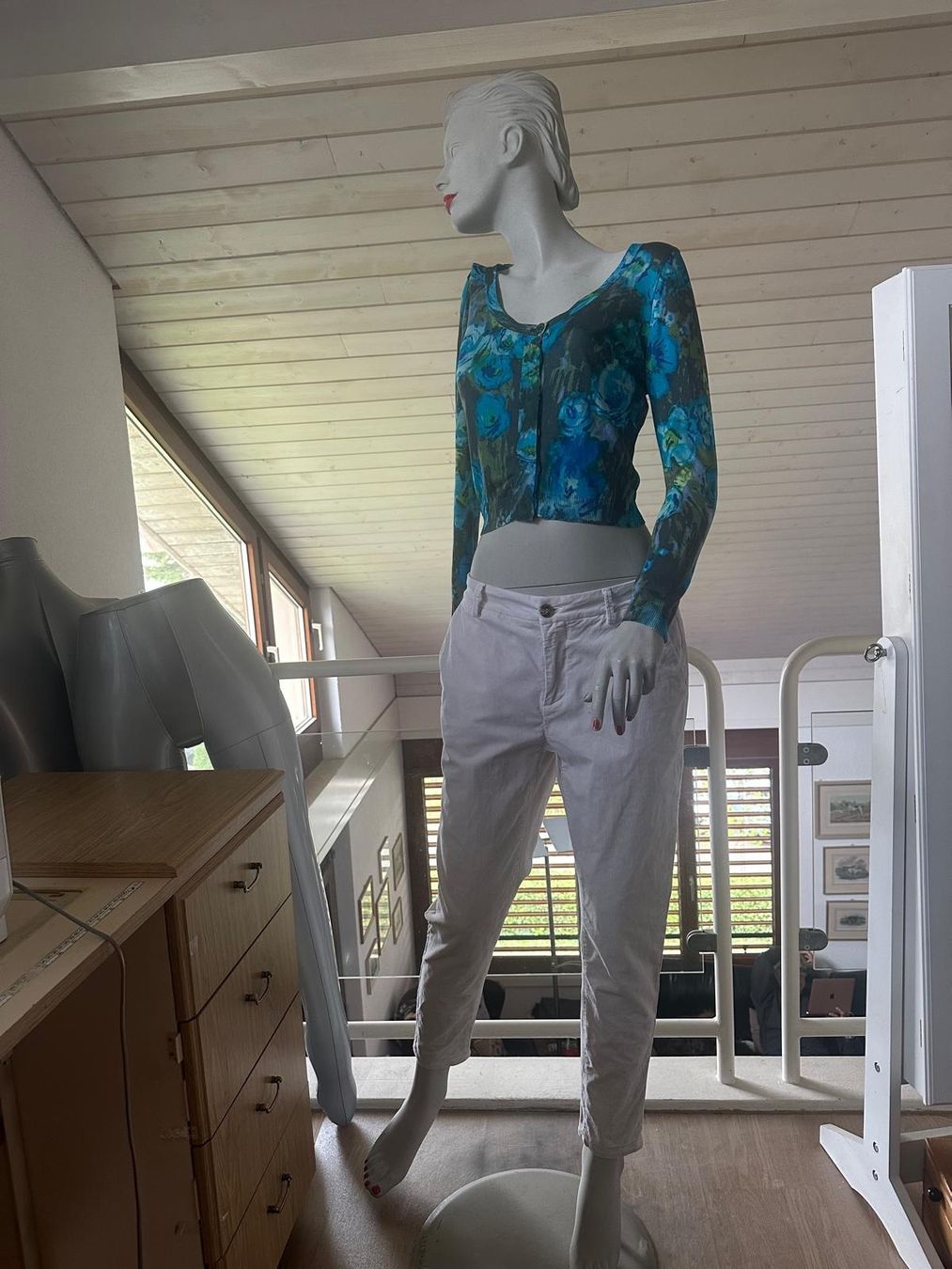 Closed Pantaloni: Elfenbeinfarbene Hose von CLOSED – Usato da Neuhausen venduto da Lechasseur