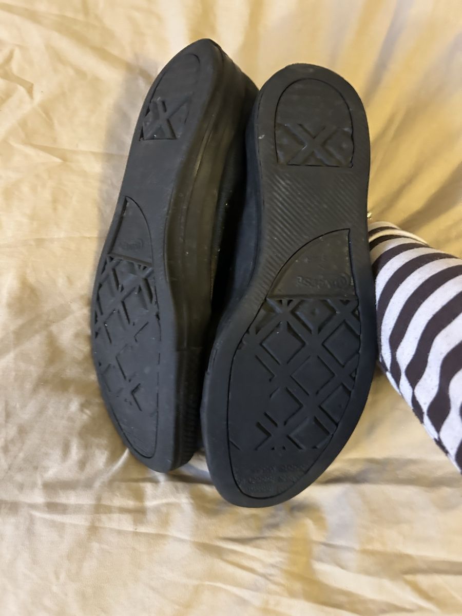 Converse Chaussures hommes: Baskets Converse noires homme taille 42 – D'occasion à Geneveys-Coffrane par h3ll0punky 2