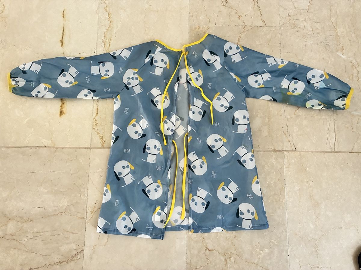 Altro materiale per artisti: Kinder Malschurz / Hundemuster blau / Gr. 120cm – Usato da Münchenstein venduto da pricehouse 2