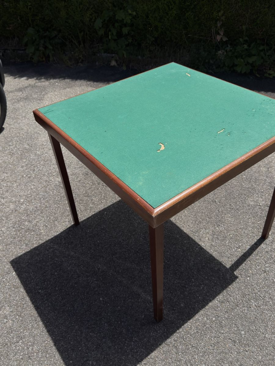 Tappeto da gioco: Table de jeu pliante HESCHUT - bon état pour son âge – Usato da Arzier-Le Muids venduto da ste_z68y