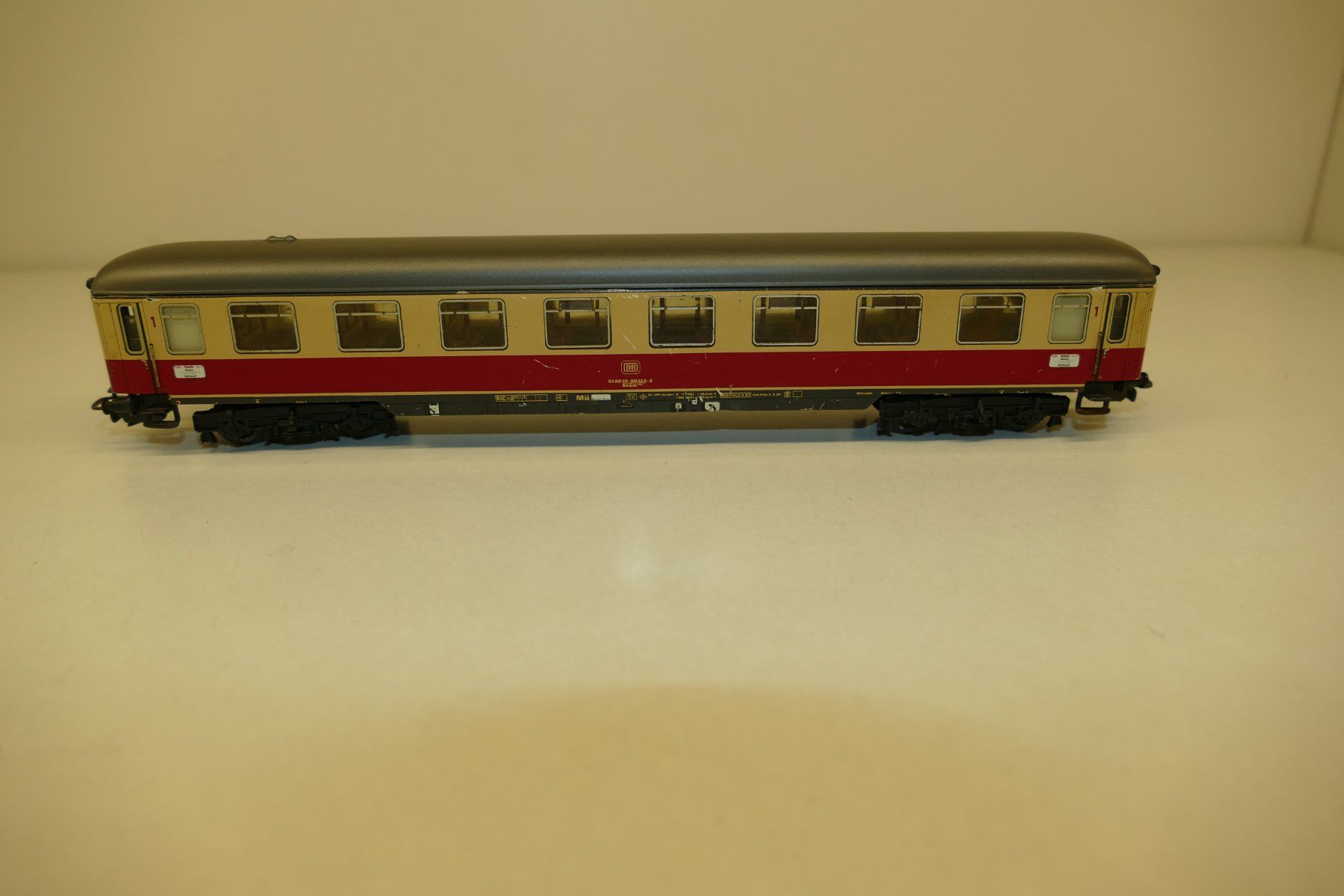 Märklin Modellini di ferrovie: Märklin H0: DB TEE/IC-Abteilwagen – Usato da Niederhasli venduto da rail-duerst 2