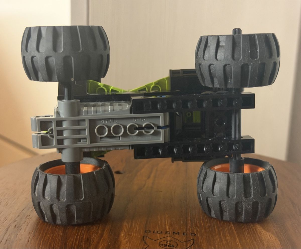 Lego Spielzeuge: LEGO Technic Monster Truck 42005 Vintage – Gebraucht aus S. Pietro von fil_yhb9 2