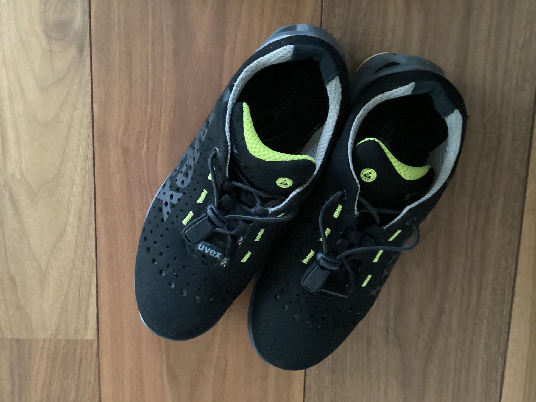 Scarpe da donna: Uvex Sicherheitsschuhe – Usato da Dachsen venduto da Achohberg 2