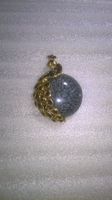 MODESCHMUCK ANHÄNGER,,,MIT PFAU,,UND ONYX STEIN