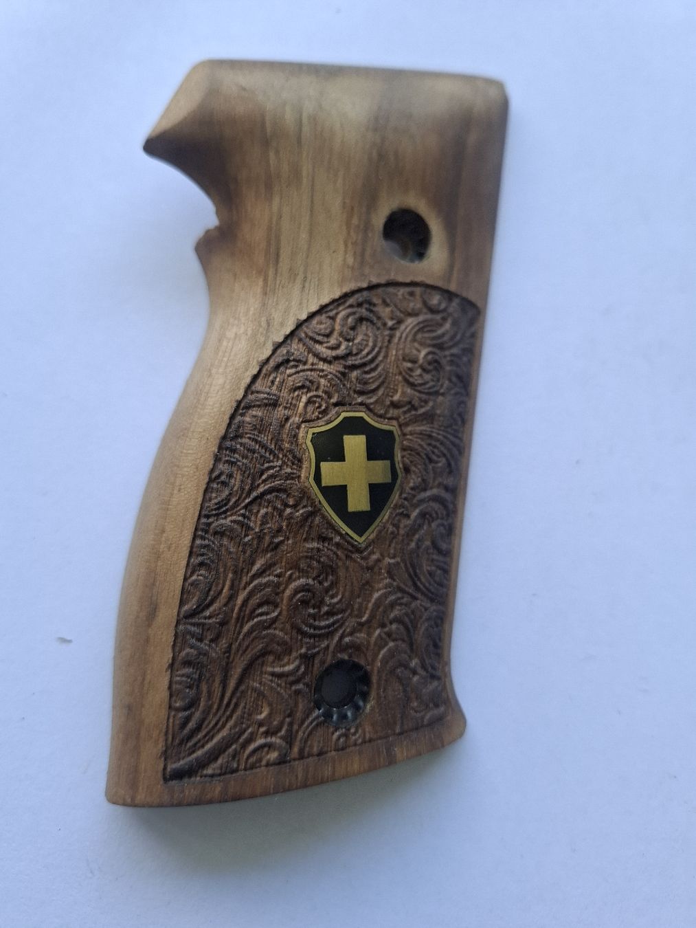 Holzartikel: Nussbaum Griffschalen für die Sig P220 – Neu (gemäss Beschreibung) aus Rothrist von griffe 2