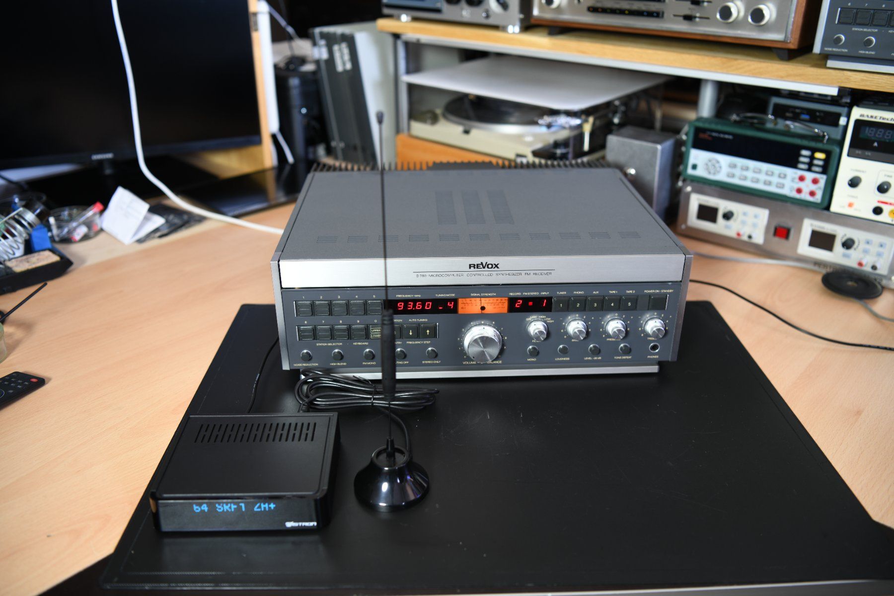 Revox Ricevitori: Revox B780 Receiver Revidiert mit DAB+ und Antenne – Usato da Hochfelden venduto da per54 1