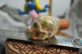 Unakit Epidot     Skull     ab  1.-     Räumung