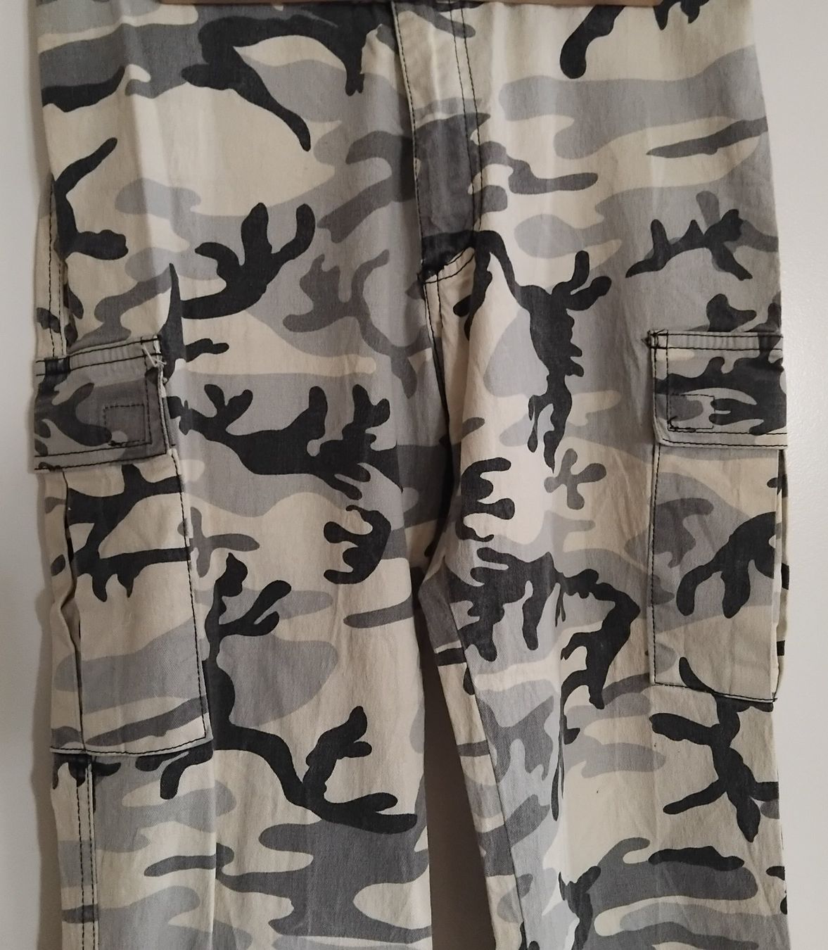 Jeans: Camouflage-Jeans Gr. 38 – Nuovo (secondo la descrizione) da Rorschach venduto da kristys 1