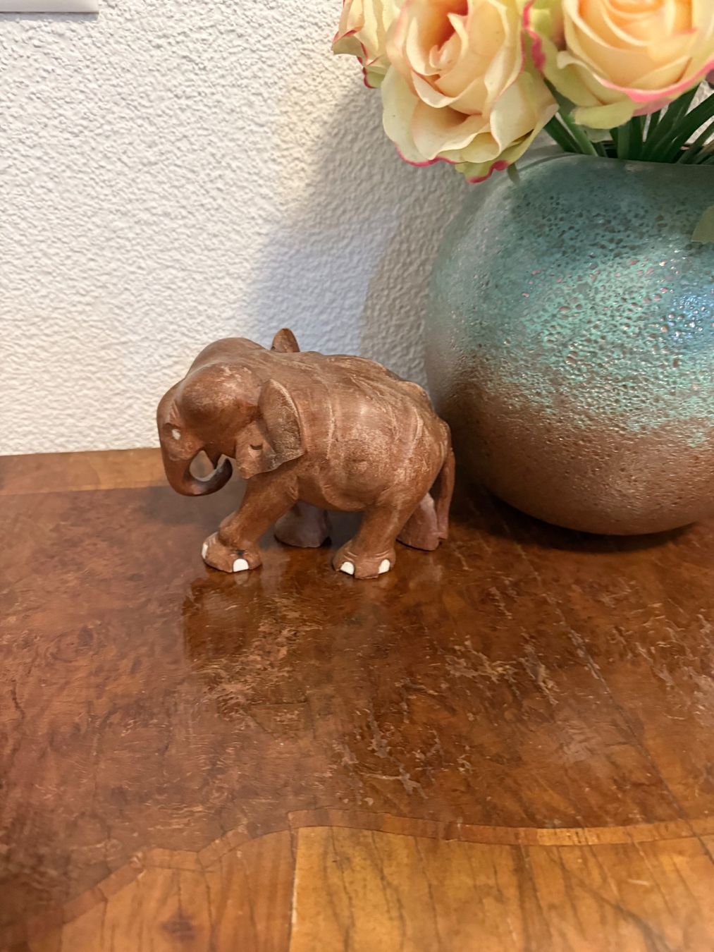 Statuette: handgefertigte geschnitzte Holzfigur Elefan – Usato da Buchs-ZH venduto da Birikina 8