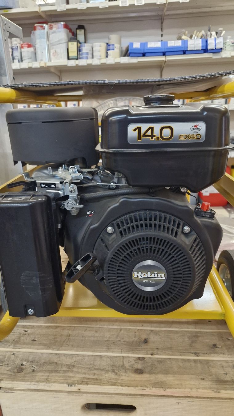 Generatori di corrente: Benzin Generator – Nuovo (secondo la descrizione) da Leuzigen venduto da Huski701 2