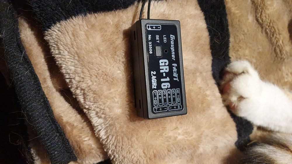 Graupner GR-16 Receiver HoTT 8CH # 33508