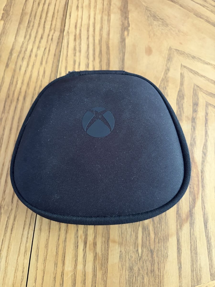 Microsoft Controller: Xbox Elite Series 2 Controller mit Zubehoer und Tasche – Usato da Oberuzwil venduto da jan_gsx2 6