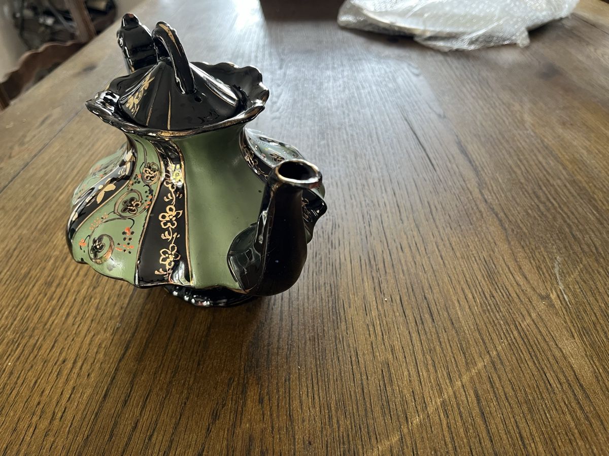 Teiere: Teiera vintage decorativa, verde e nera! Perfetta. – Usato da Novaggio venduto da Sabi-Pearl 1