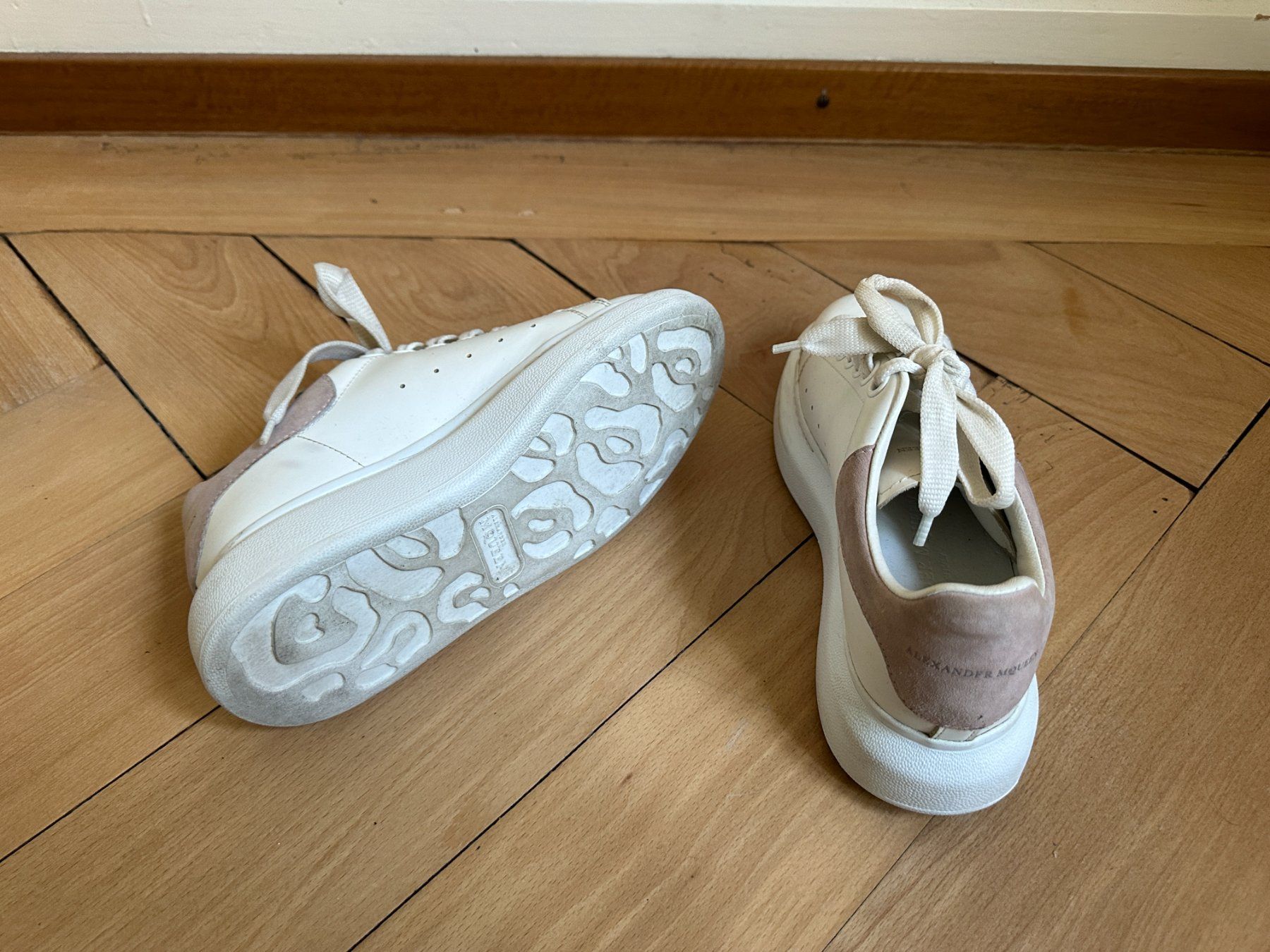 Alexander Mcqueen Scarpe da donna: ALEXANDER MCQUEEN - Leder Sneaker weiss 34.5 – Usato da Zürich venduto da Diazaio 3
