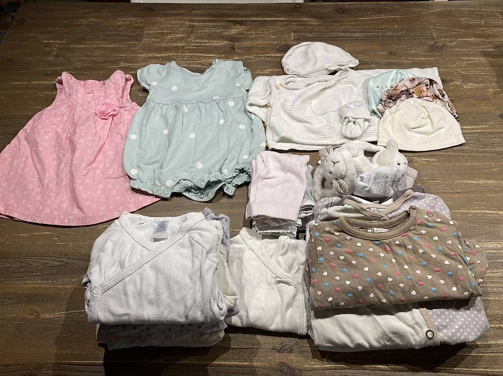 Lotti & Set di vestiti: Babykleiderset Grösse 56, Mädchen – Usato da Brugg AG venduto da katinka0714