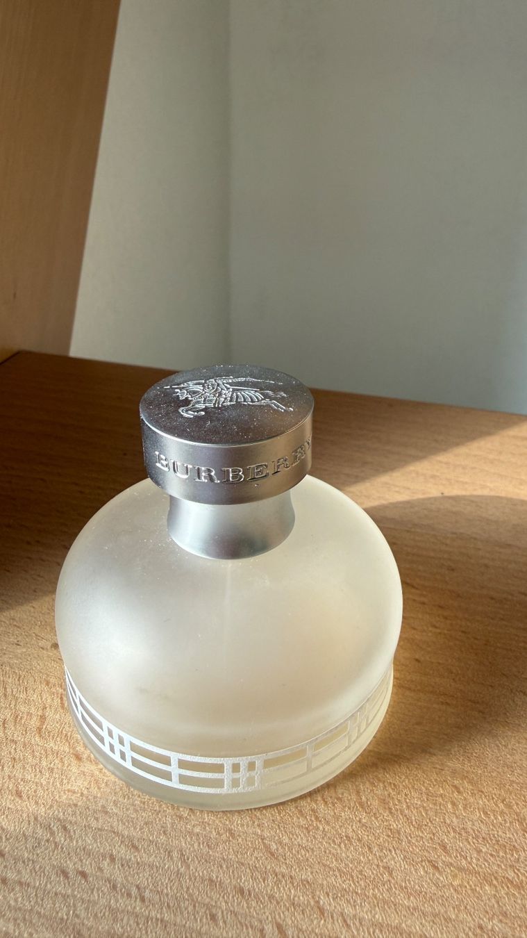 Burberry Flaconi: Week end Burberry - Flacon 50 ml vide – Usato da Yverdon-les-Bains venduto da _sabrinah_ 1