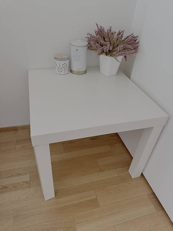 Tables: IKEA LACK Beistelltisch  Gratis – D'occasion à Luzern par her_8zt9