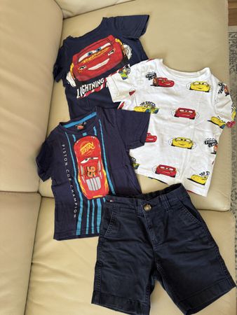 3 Cars T-Shirts + Shorts, Grösse 98 Top Zustand