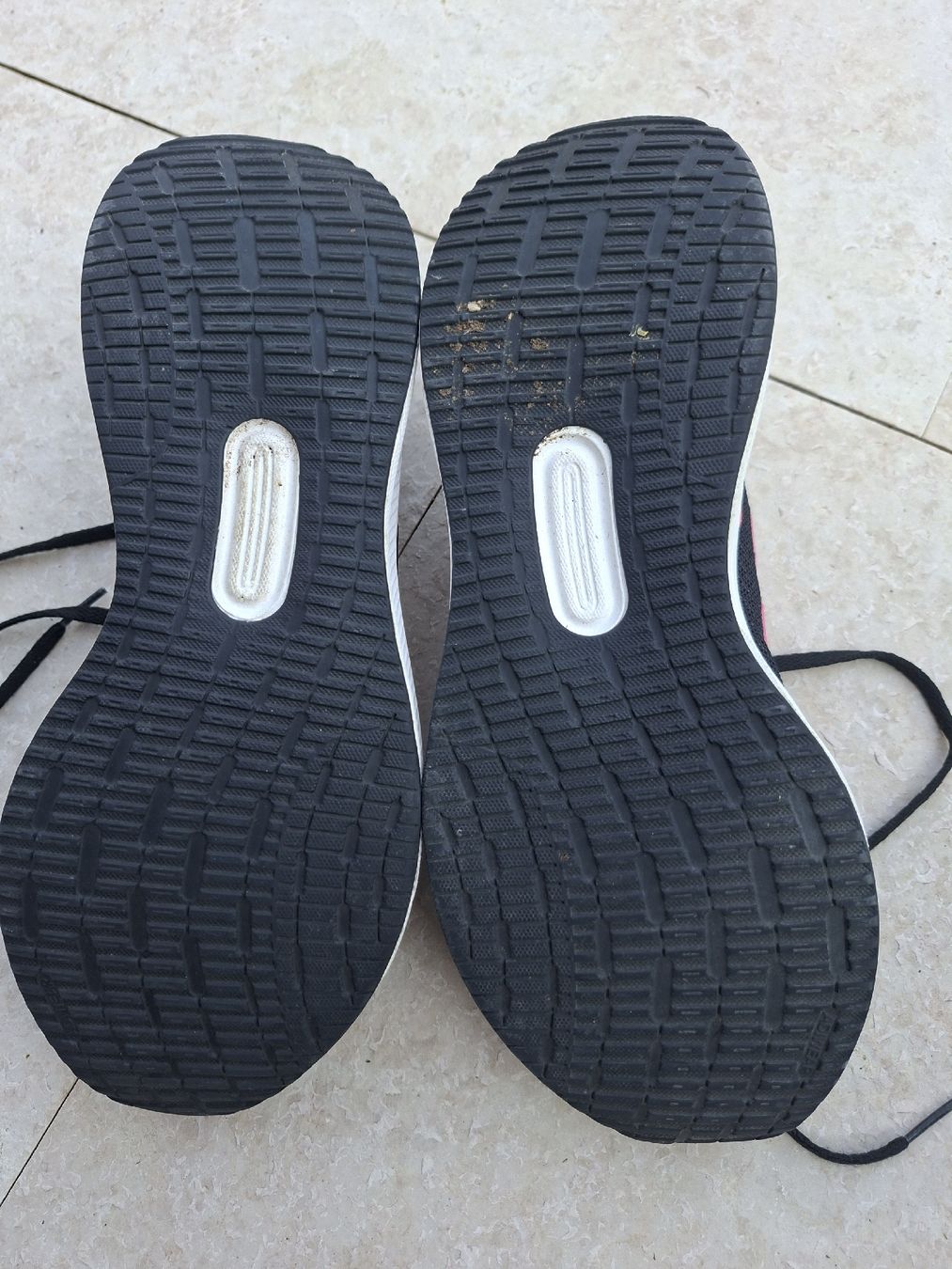 Adidas Damenschuhe: basket adidas taille fr 40,5  – Gebraucht aus Chavannes-de-Bogis von senator635 3