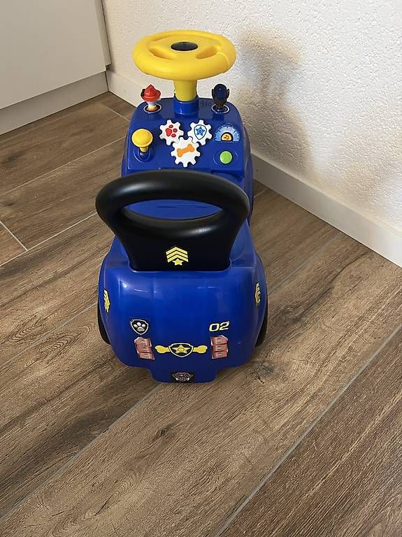 Fahrzeuge für Kinder: Petite voiture  – Gebraucht aus Rolle von mar_hvb8 1